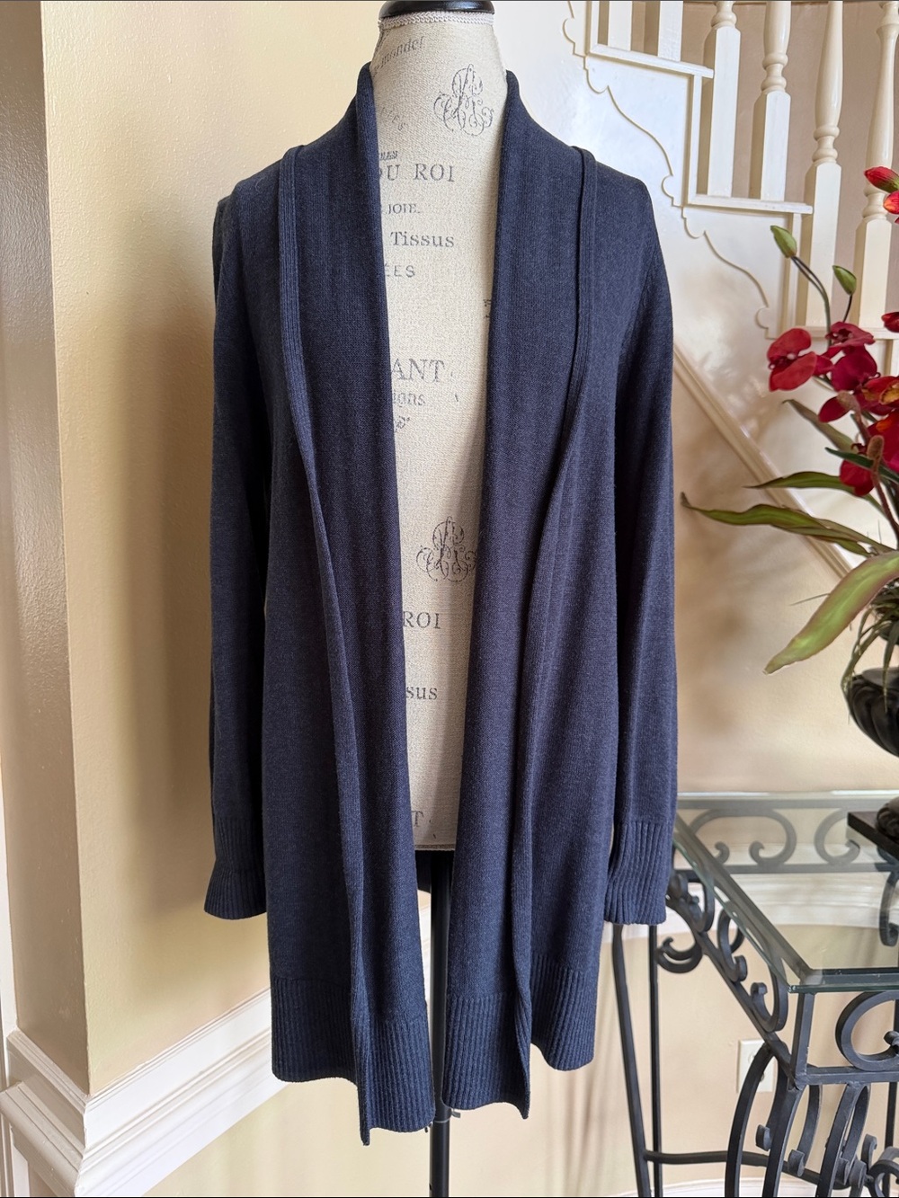 NWOT CAbi Cardigan